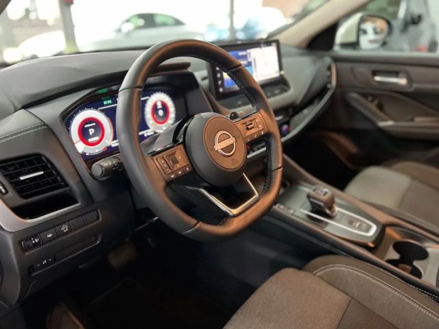 Nissan Qashqai 1.3 Connecta LED+KEYLESS+360°+ACC+VC uvm