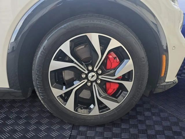 Ford Mustang Mach-E AWD