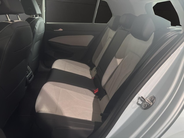 Volkswagen Golf 1.5 TSI Style