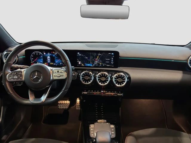 Mercedes-Benz A 250 A 250 e AMG Line