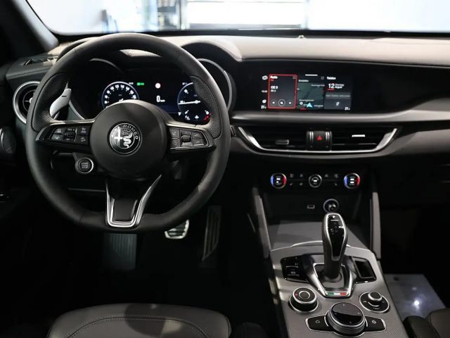 Alfa Romeo Stelvio AT8 Q4 Veloce