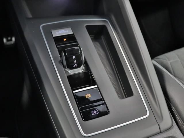 Volkswagen Golf 1.5 TSI DSG Golf VIII