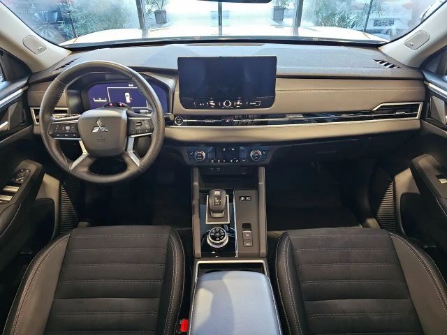 Mitsubishi Outlander Intense PHEV