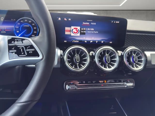 Mercedes-Benz EQB 250