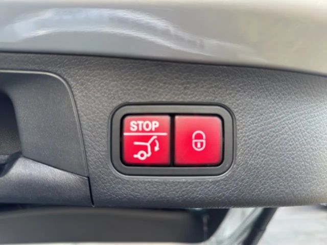 Mercedes-Benz EQA 350 4MATIC AMG Line