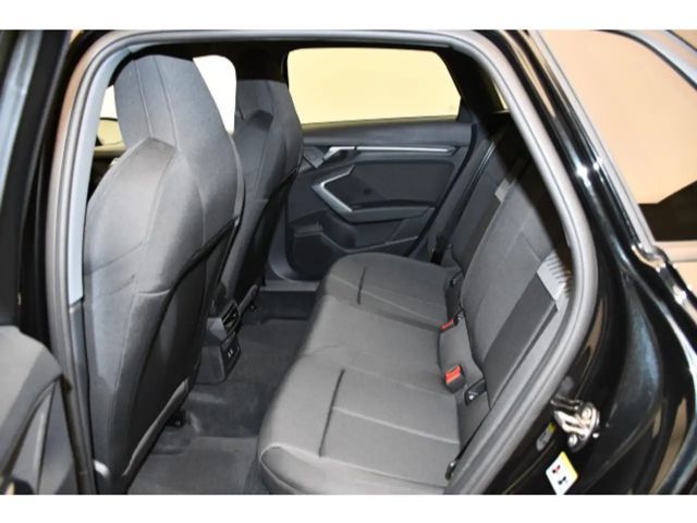 Audi A3 35 TDI S-Line S-Tronic Sedan