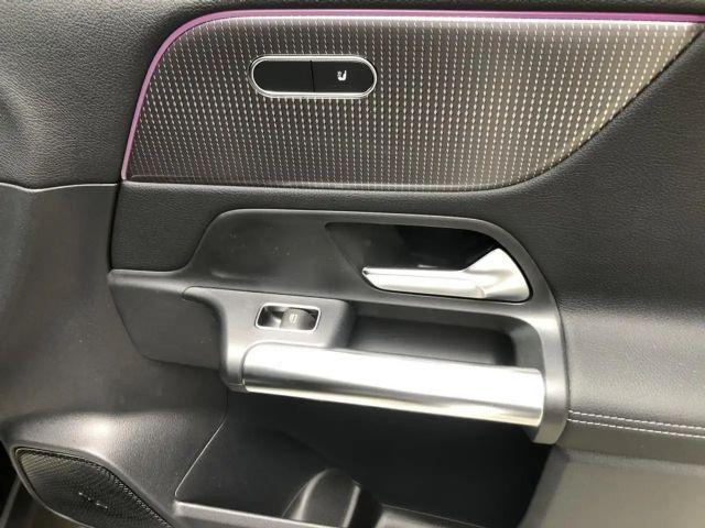 Mercedes-Benz EQA 300 4MATIC Progressive