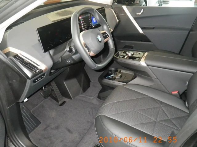 BMW iX Sedan xDrive