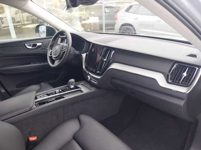 Volvo XC60 AWD Dark Plus