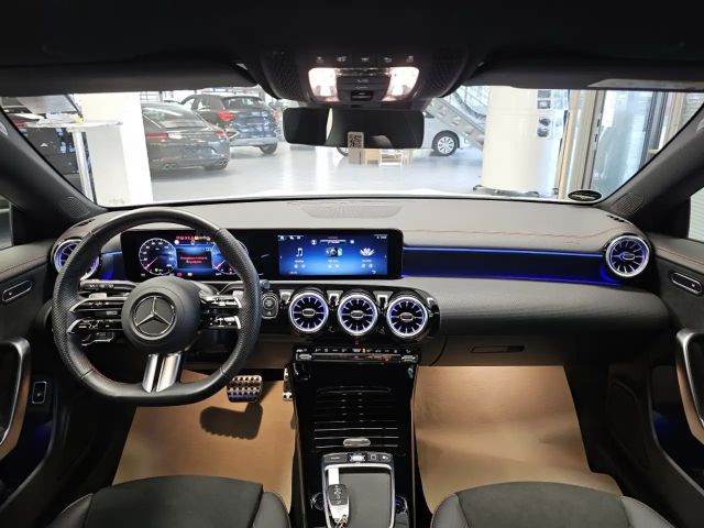 Mercedes-Benz CLA 200 AMG Line