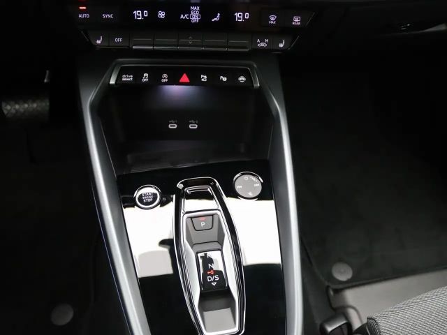 Audi A3 35 TFSI S-Line S-Tronic Sedan