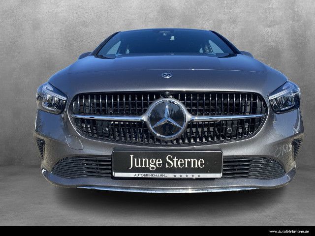 Mercedes-Benz B 180 Sedan