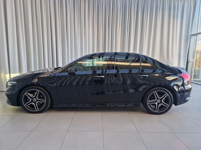 Mercedes-Benz A 180 AMG Line