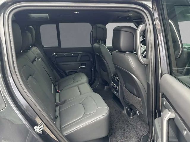 Land Rover Defender 110 D300 Dynamic HSE