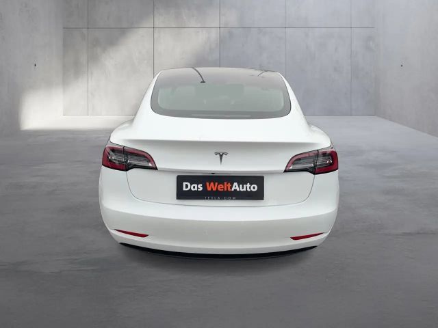 Tesla Model 3 RWD