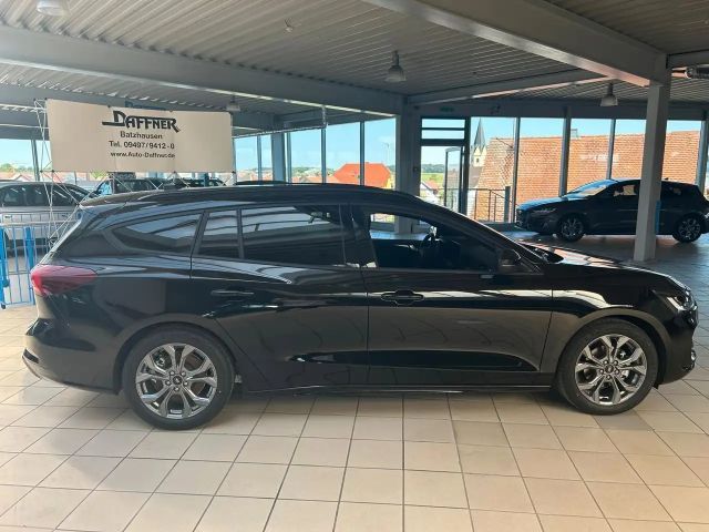 Ford Focus EcoBoost ST Line