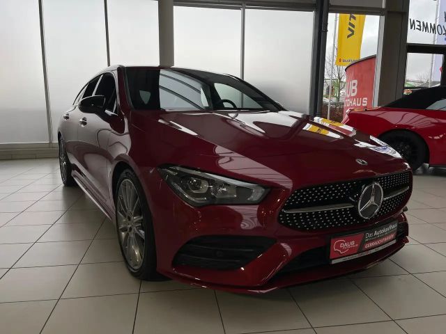 Mercedes-Benz CLA 200 AMG Line