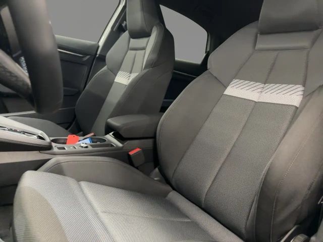 Audi A3 30 TFSI Sedan