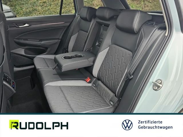 Volkswagen Golf 1.5 eTSI DSG Golf VIII Variant