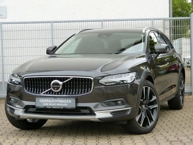 Volvo V90 Cross Country AWD Plus