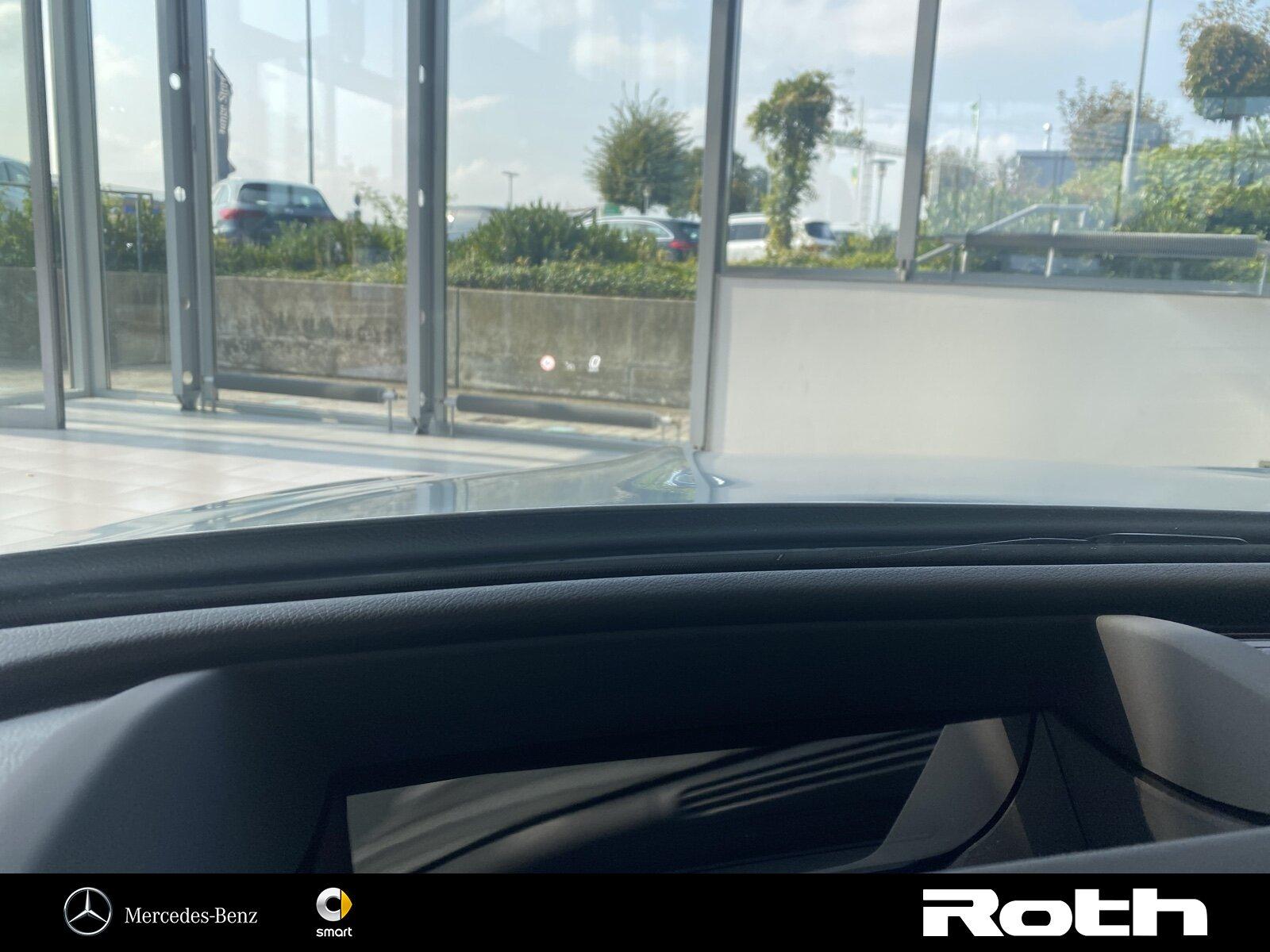 Mercedes-Benz C 300 AVANTGARDE Sedan