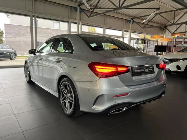 Mercedes-Benz A 180 AMG Line