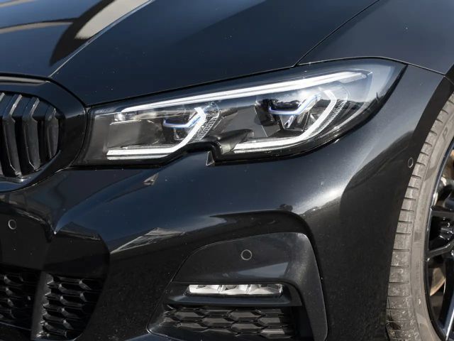 BMW 330 330d M-Sport Sedan xDrive