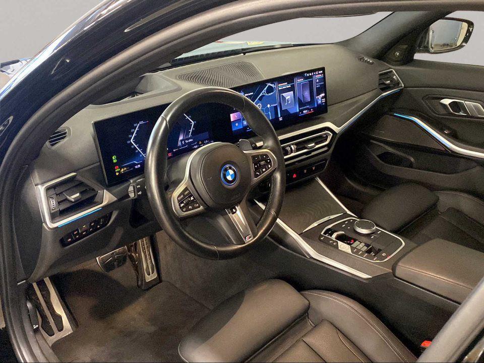 BMW 330 330e Touring