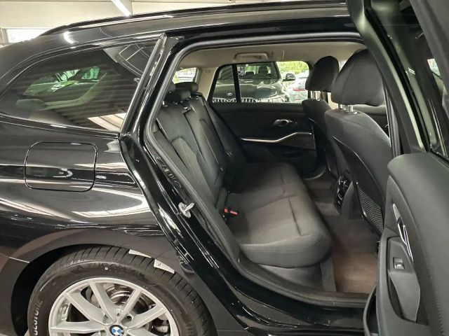 BMW 318 318d Touring