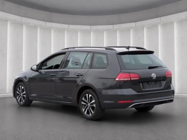 Volkswagen Golf 1.0 TSI Golf VII Variant