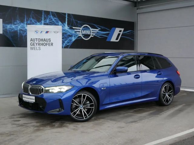 BMW 330 330e xDrive