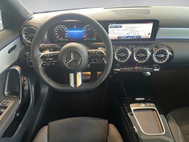 Mercedes-Benz CLA 200 AMG Line Shooting Brake