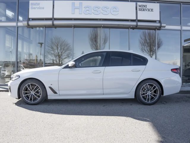 BMW 520 520d M-Sport Sedan xDrive