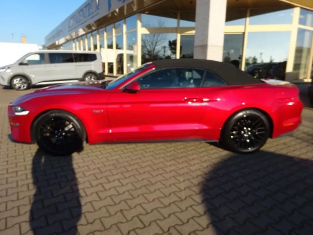 Ford Mustang Convertible GT 5.0 V8