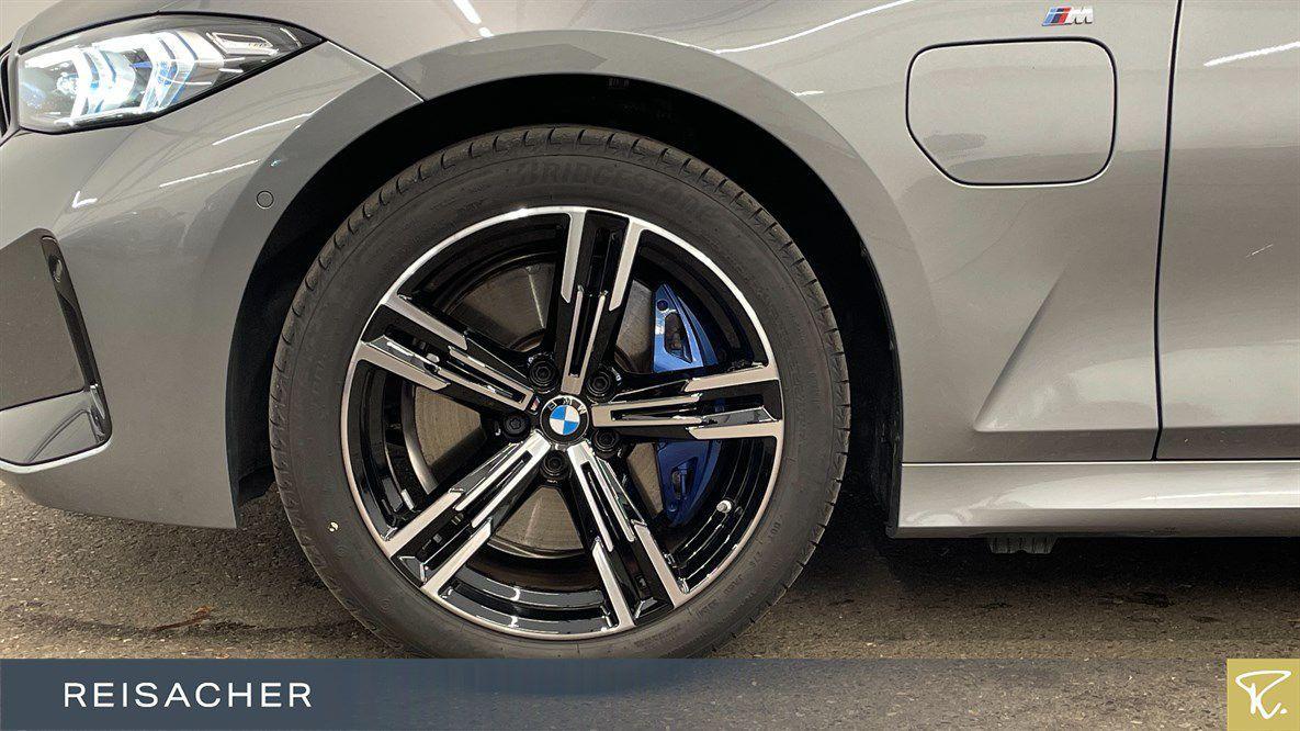 BMW 330 330e Touring xDrive