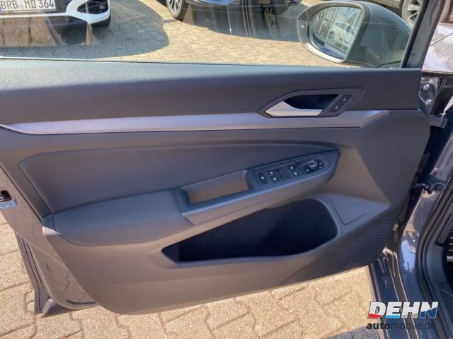 Volkswagen Golf Mildhybrid 1.0 eTSI  Active ACC SHZ LED Navi VZE