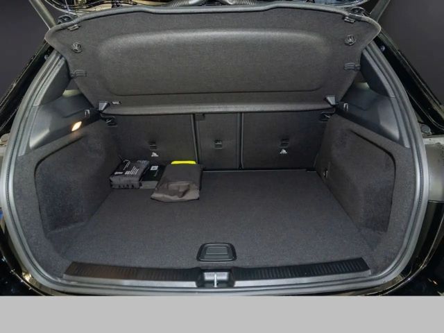 Mercedes-Benz B 180 ACC AUT Kam. KeyLess KlimaA LED LM Navi