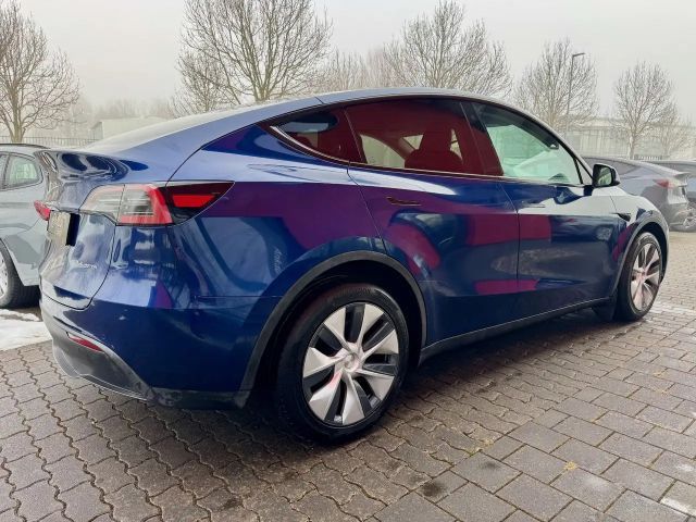 Tesla Model Y AWD Long Range