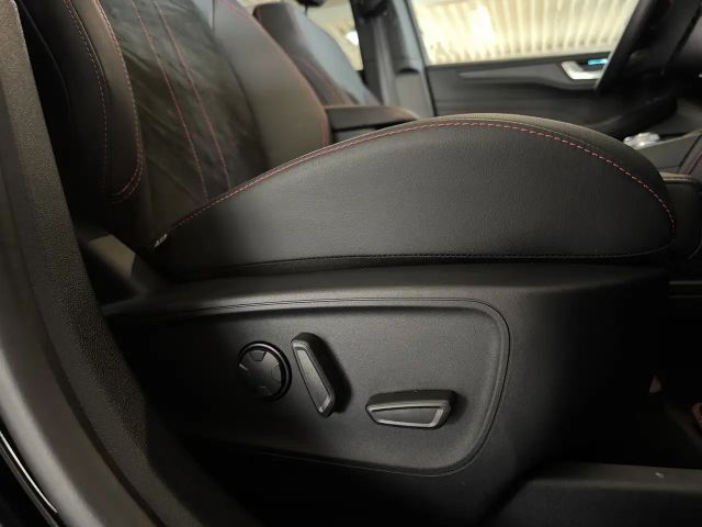 Ford Kuga Hybrid ST Line X