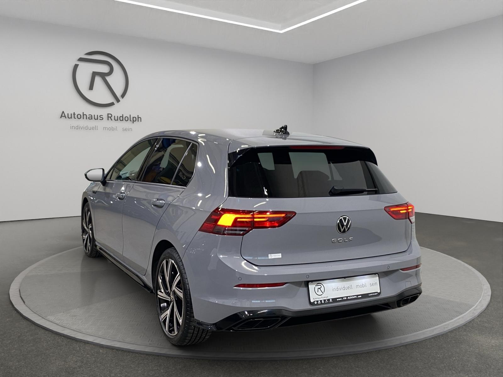 Volkswagen Golf 1.5 TSI Golf VIII R-Line