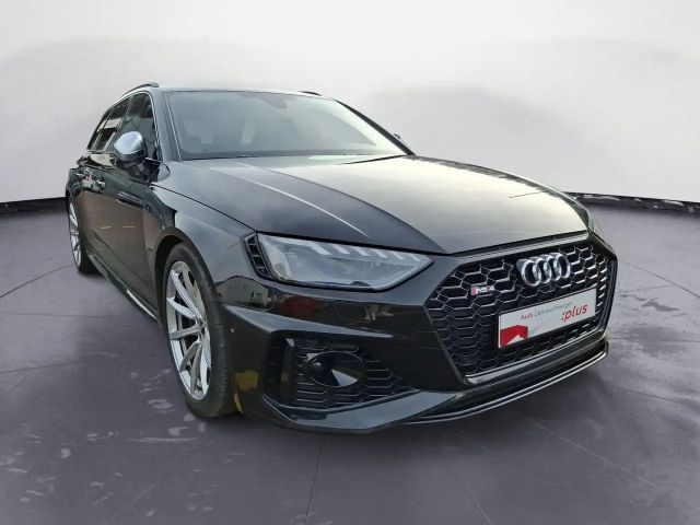 Audi RS4 Avant Quattro