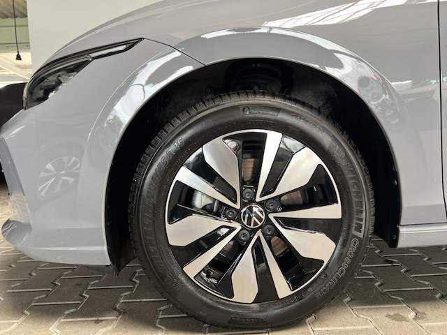 Volkswagen Golf 1.5 eTSI DSG