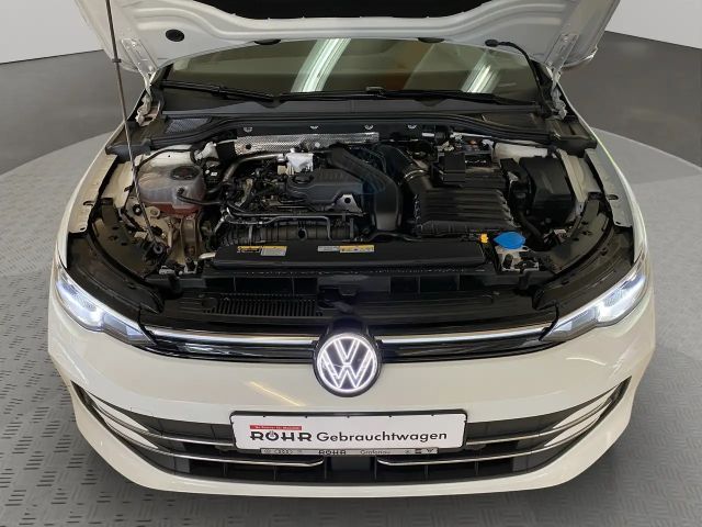 Volkswagen Golf 1.5 TSI BMT Golf VIII