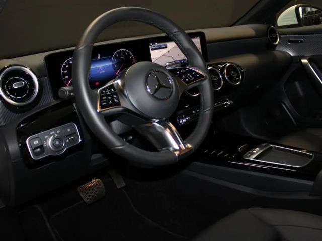 Mercedes-Benz A 180 Progressive