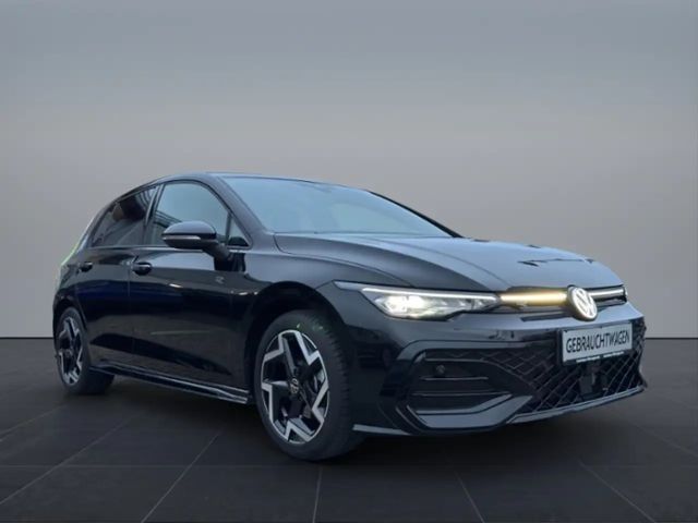 Volkswagen Golf 2.0 TDI DSG Golf VIII R-Line