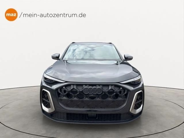 Audi Q5 SUV edition one mit Akzenten magnesiumgrau TF