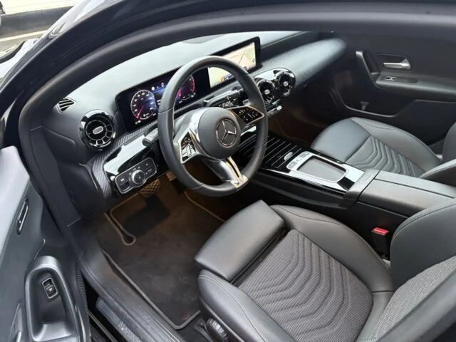 Mercedes-Benz A 180 A 180Limousine Advance LED Kamera DAB Navigation