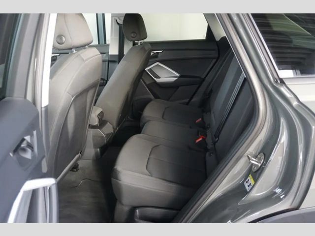 Audi Q3 35 TFSI S-Tronic