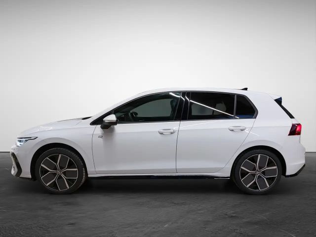 Volkswagen Golf 1.5 eTSI DSG R-Line