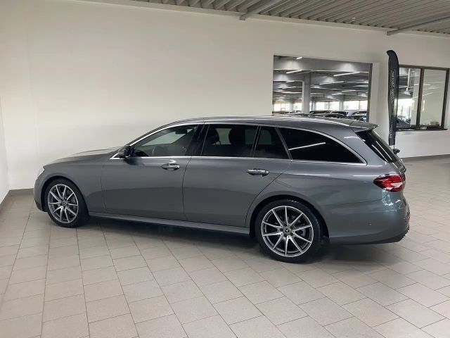 Mercedes-Benz E 220 AMG Line E 220 d Estate